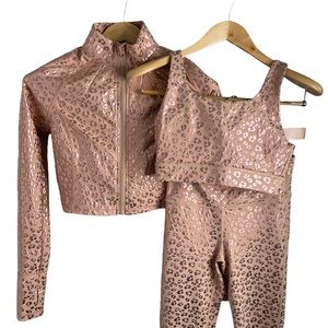 3pc set, size small, show stopper! Like new!